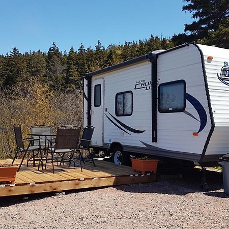 Moceanset Getaways-Beautiful Ocean, Mountain & Sunset Views, "Camping Experience" Dingwall Exterior foto